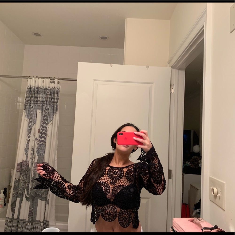 Black Lace Top Kendall & Kylie
